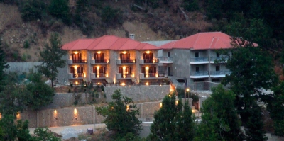 &Mu;&epsilon;&tau;&epsilon;&rho;ί&zeta;&iota; Hotel, &Omicron;ί&tau;&eta;
